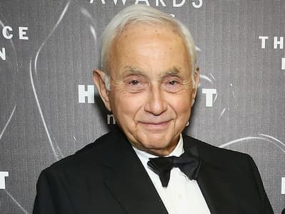 Les Wexner Photo