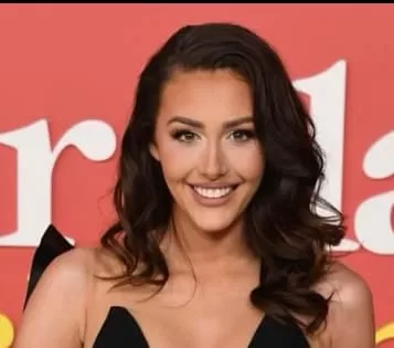 Chloe Veitch Height: Bio, Age, Net Worth, Boyfriend & More